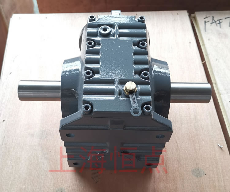 S57系列雙軸輸出A+B減速機實物照片