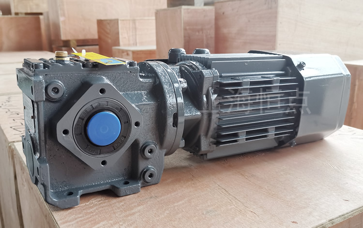 SA37系列減速機，配電機，灰色油漆 實物照片