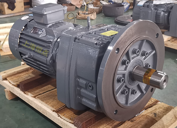 RF87減速機，立式安裝，輸入配電機，實物照片如下