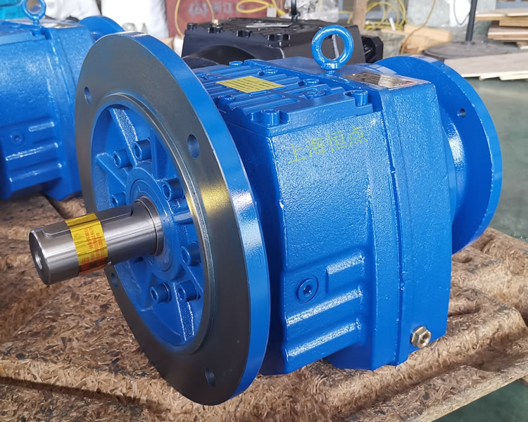 RF87減速機，輸入配法蘭B5端蓋，立式法蘭輸出，實物照片